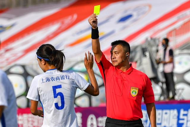 中国男篮1分险胜新西兰 李凯尔18分+致胜抢断